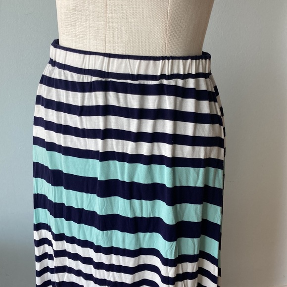 Covet striped a-line asymmetrical skirt - Picture 2 of 8